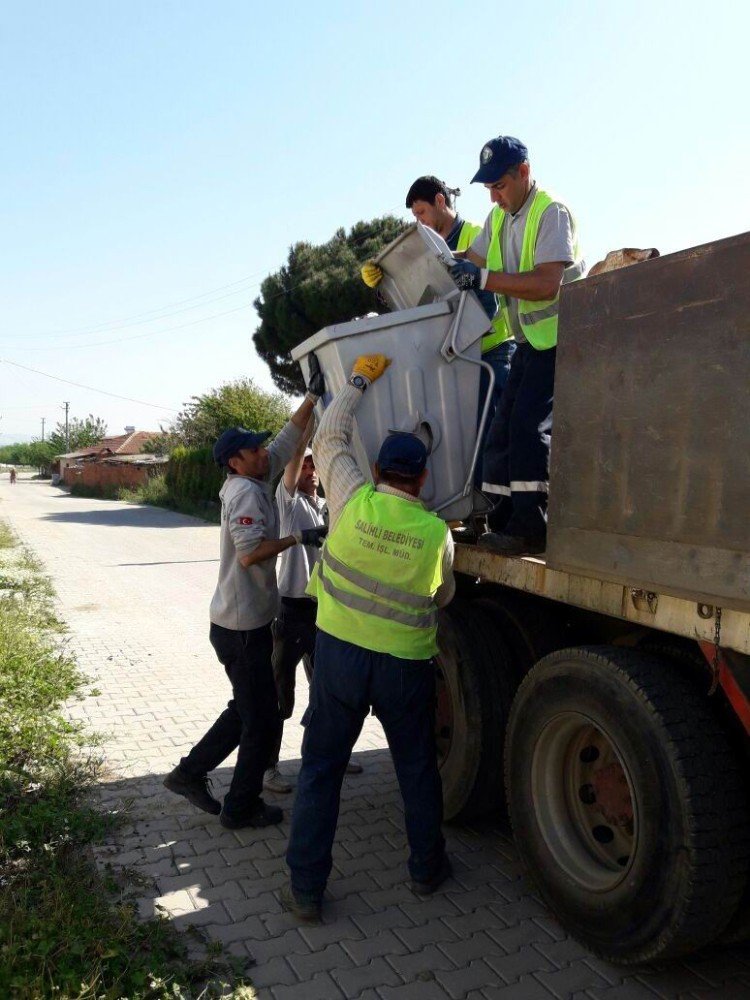 Salihli’de 14 Mahalleye 300 Çöp Konteyneri