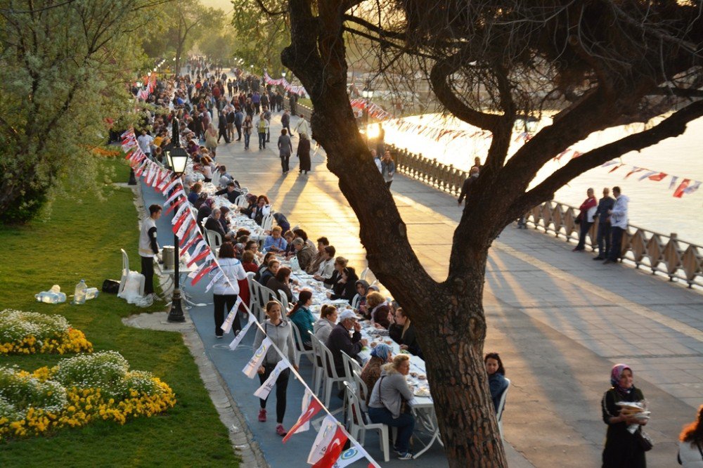 Barış Ve Kardeşlik İçin Hıdrellez Kahvaltısında Buluştular