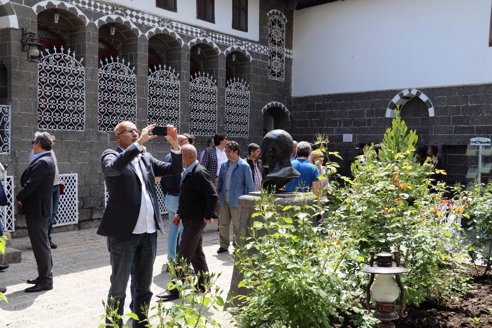 Terörden Arındırılan Sur Turizmin Başkenti Olma Yolunda