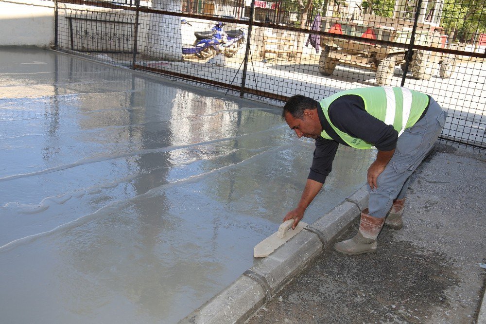 Ekipler Öğrencilerin Rahatı İçin İşbaşında