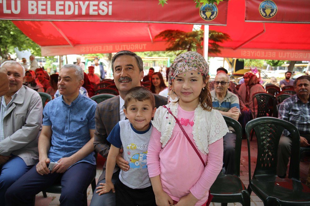 Tohumlar Gelecek Nesil İçin El Değiştirdi