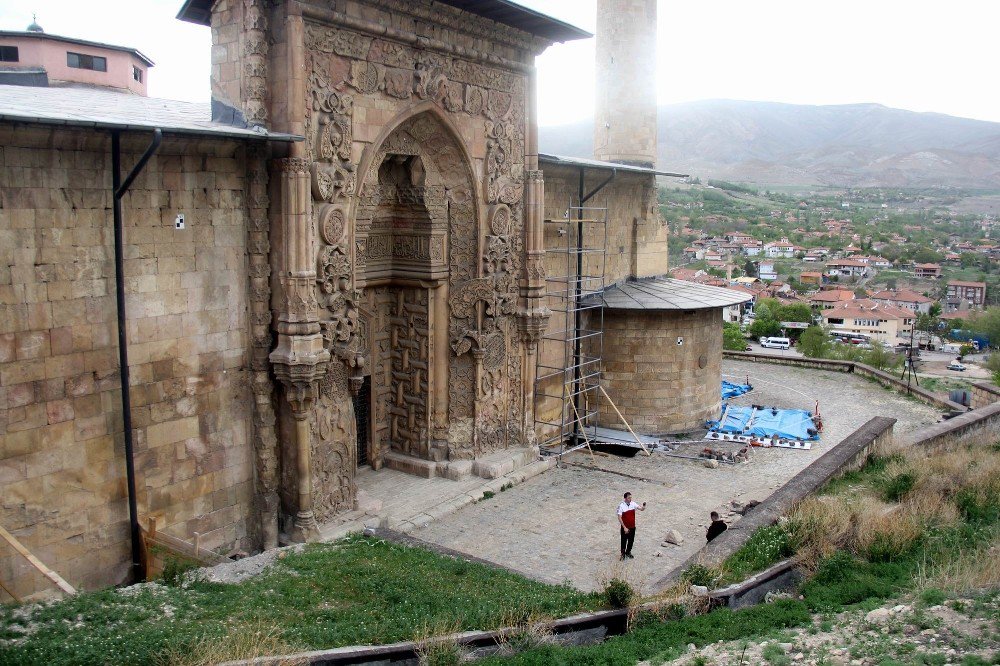 Divriği Ulu Cami’nin Restorasyonu 2021 Yılında Tamamlanacak