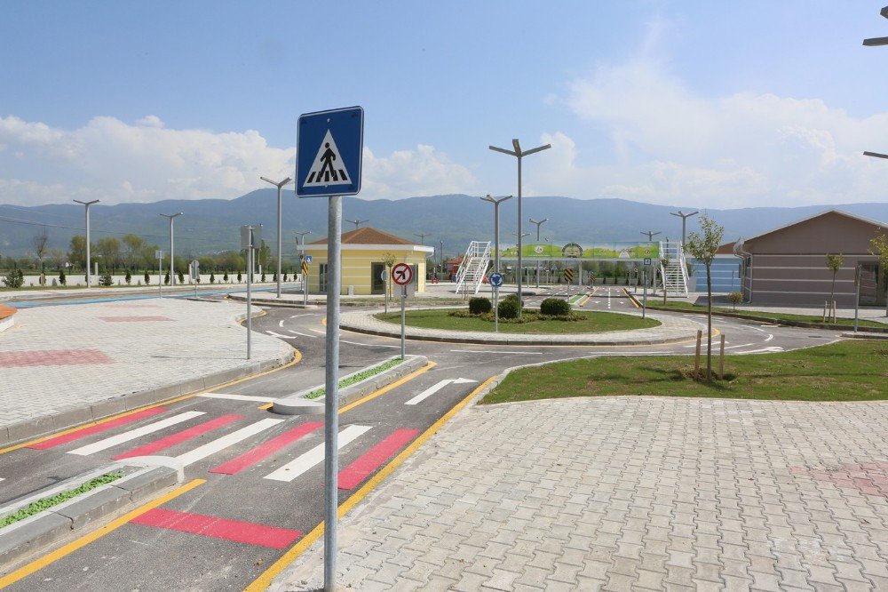 Bolu Belediyesi’nden Çocuklar İçin Trafik Eğitim Parkı