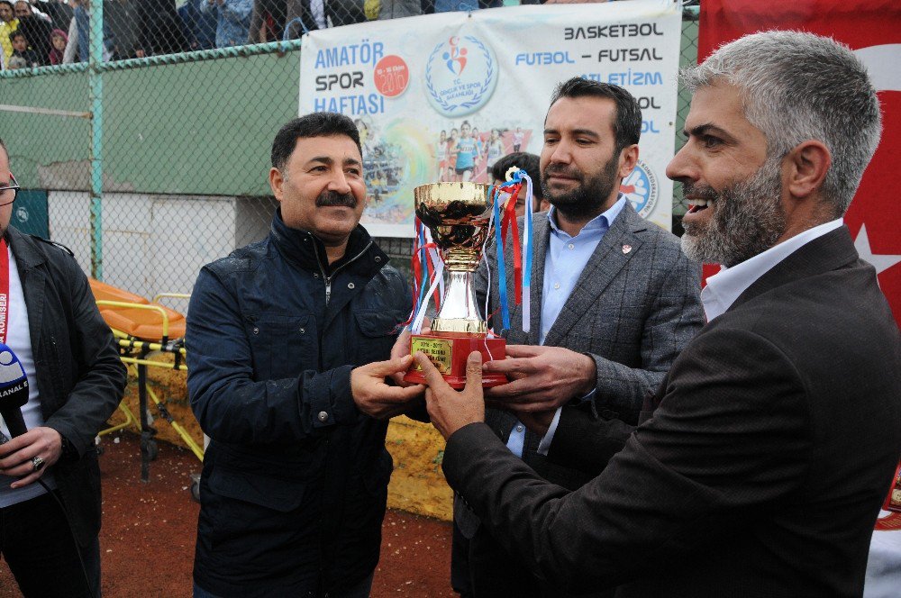 Elazığ 2. Amatör Kümede Şampiyon Rüstempaşaspor