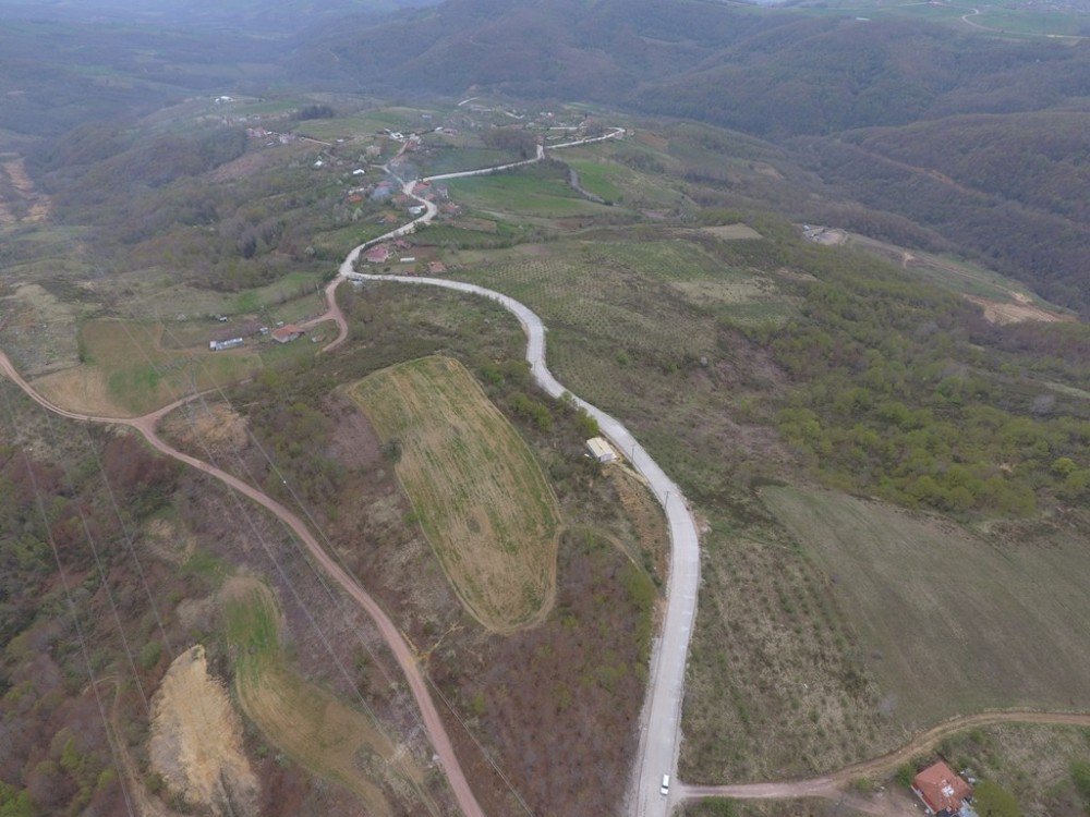 Kent Geneline 90 Kilometre Grup Köy Yolu Yapılıyor