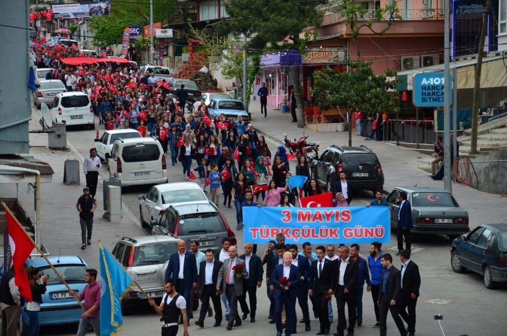 Demirci’de Türkçülük Günü Kutlandı