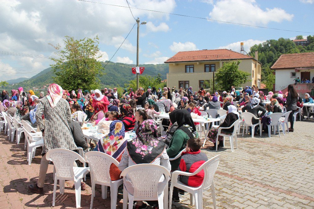 Elvanpazarcık Beldesinde Hıdrellez Coşkusu