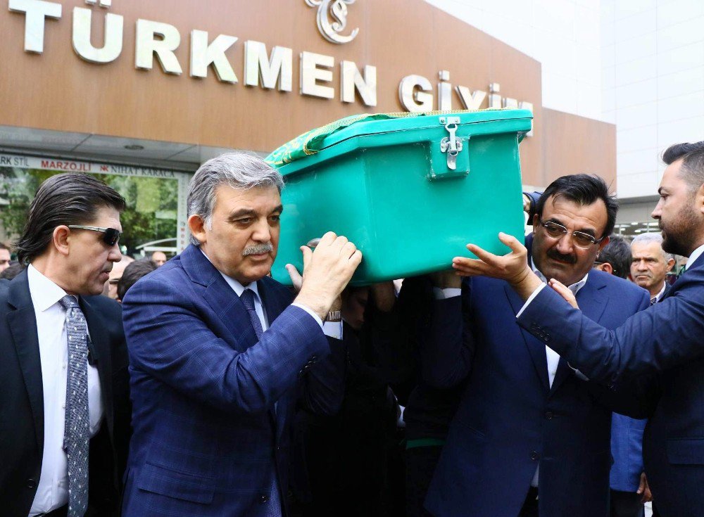 Ahmet Hamdi Gül’ün Cenazesi Camiye Getirildi