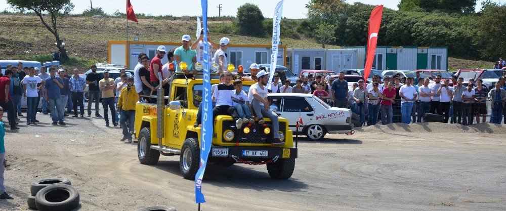 Çanakkale Boğaz Köprüsü’nde Modifiyeli Araçlar Şov Yaptı