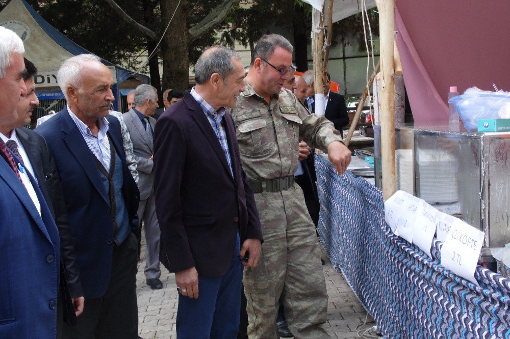 Gölbaşı İlçesinde Öğrenciler Yararına Kermes Düzenlendi