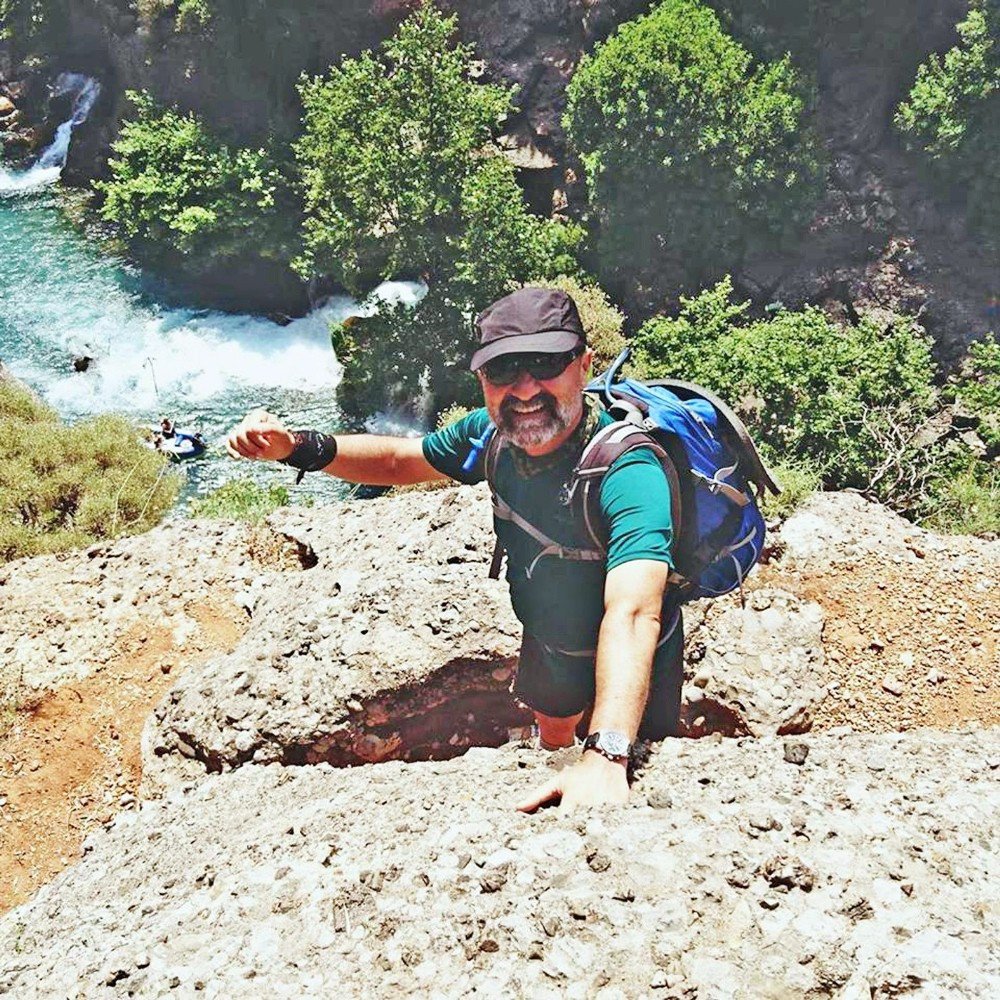 Doğa Rehberi Yürüyüşte Hayatını Kaybetti