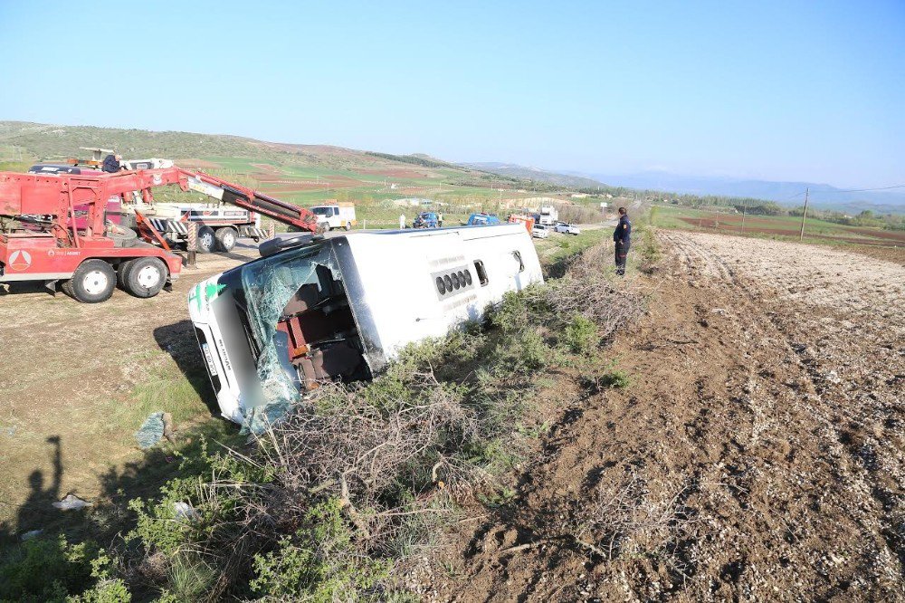 Çorum’daki Trafik Kazası: 1 Ölü, 38 Yaralı