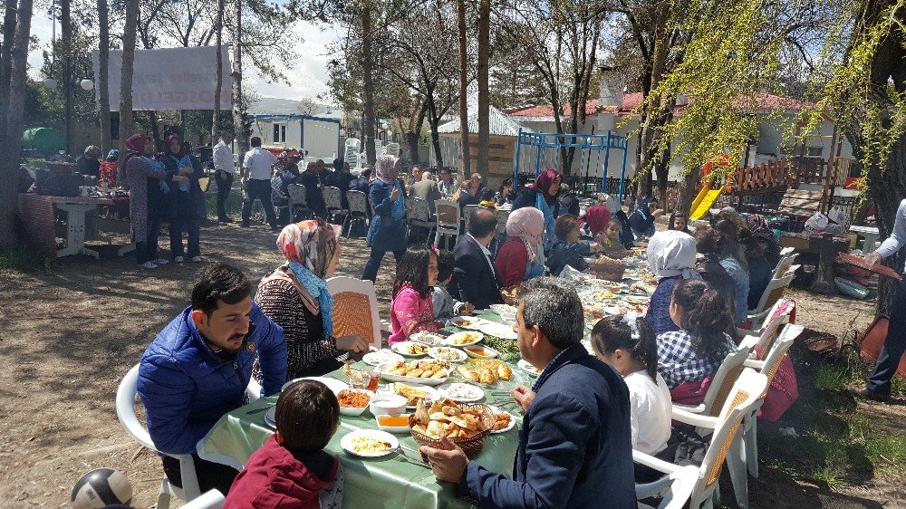 Van’da Hıdırellez Coşkusu