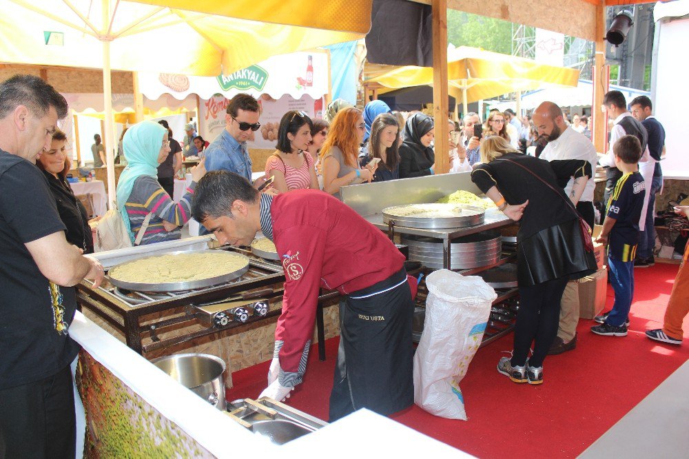 Tatlıfest’te Meşhur Kadayıfçı Sıtkı Usta Rüzgarı Esti