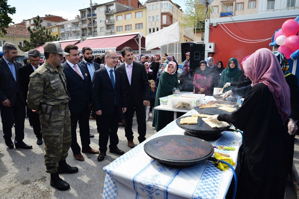 Bozüyük İlçe Müftülüğü Tarafından Düzenlenen Kermes Törenle Açıldı