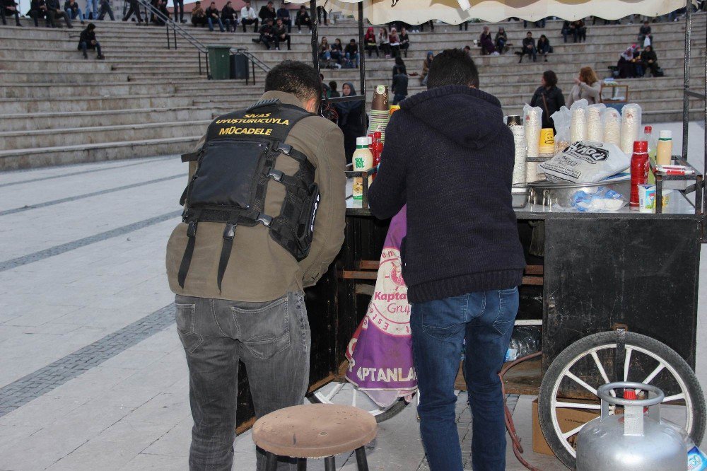 Sivas’taki Narkotik Uygulamasında "Hayalet Silah" Ele Geçirildi