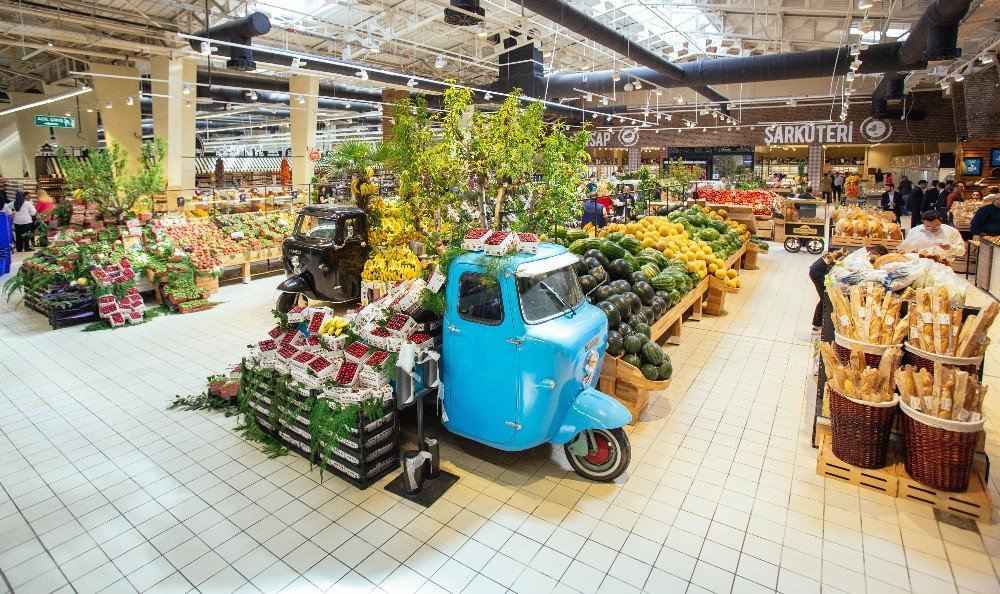 İstinye Carrefoursa, Boğaz’ın Köklü Semtine Çıpa Attı