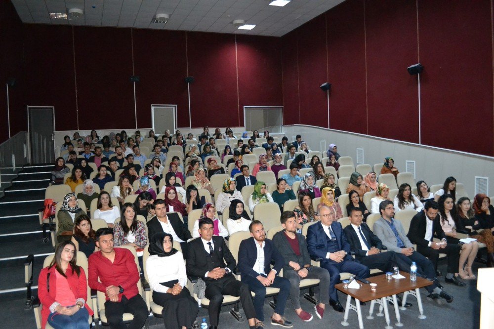 Adıyaman Üniversitesinde Sosyal Sorunlar Konulu Seminer