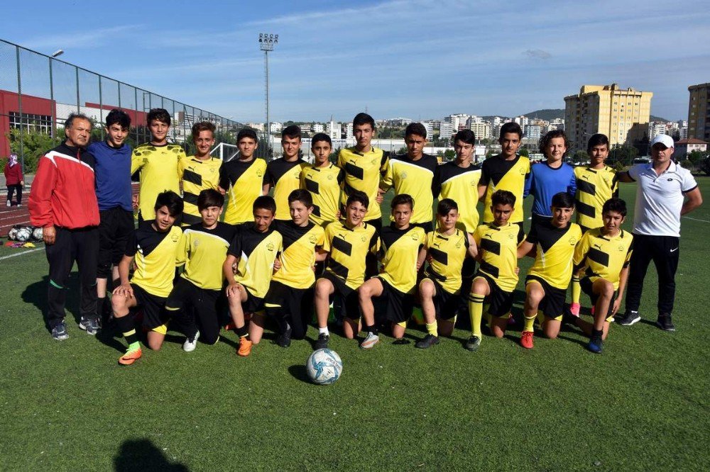 Aliağa Fk U14 Takımı Türkiye Şampiyonasında