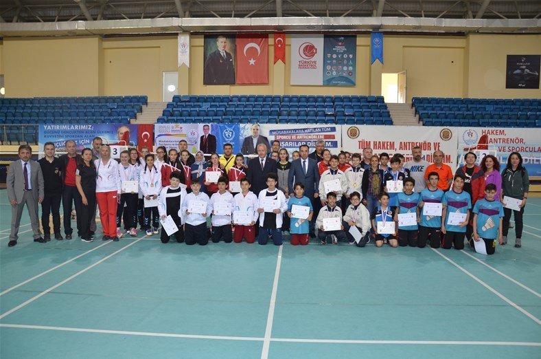 Bilecik’in Ev Sahipliği Yaptığı Badminton Yıldızlar Grup Müsabakaları Sona Erdi