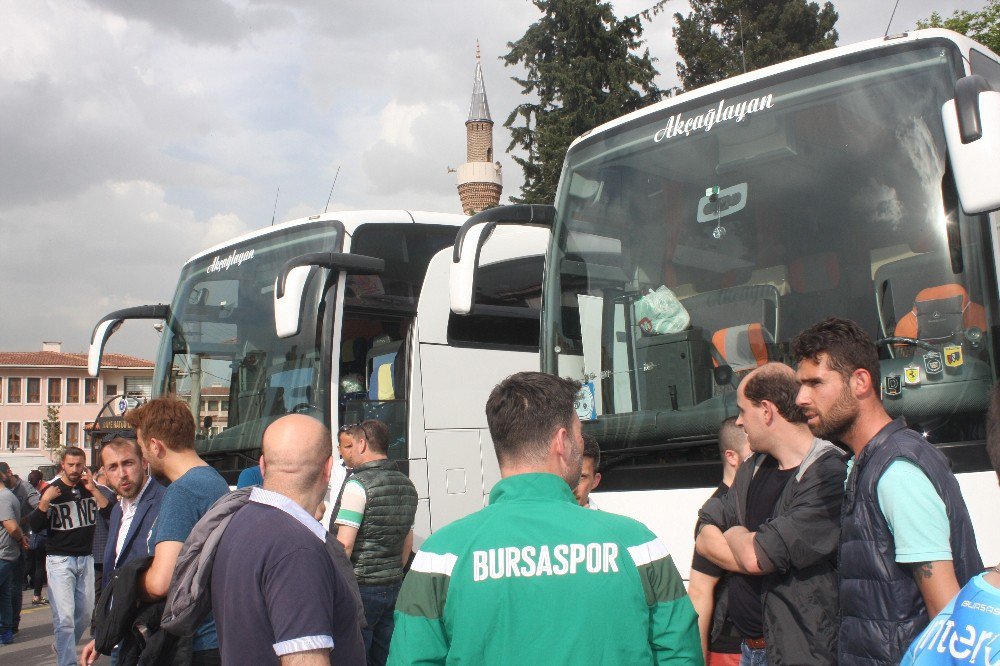 Bursasporlu Taraftarlar Umreye Uğurlandı