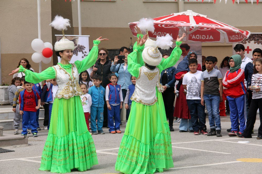 7 Bölgeden Gelen Unlarla "Hoşgörü Ekmeği" Yapıldı