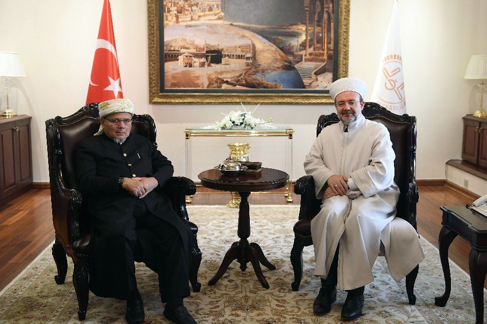 Başkan Görmez, Tayland Şeyhülislamı İle Bir Araya Geldi