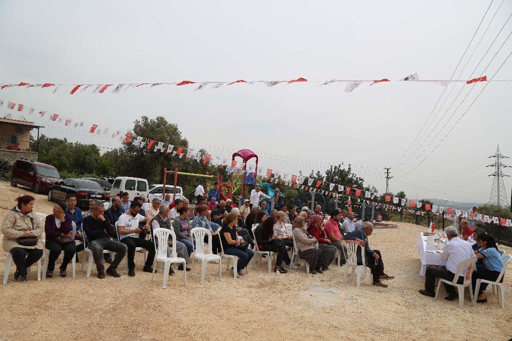 Başkan Tarhan, Halk Gününde Bozön Sakinleriyle Buluştu