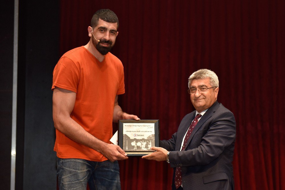 Milli Basketbolcu Fatih Solak Muratpaşa’da