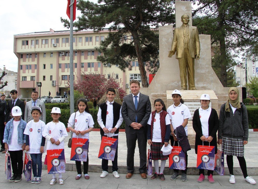 Van’da ’Karayolu Güvenliği Ve Trafik Haftası’ Kutlaması