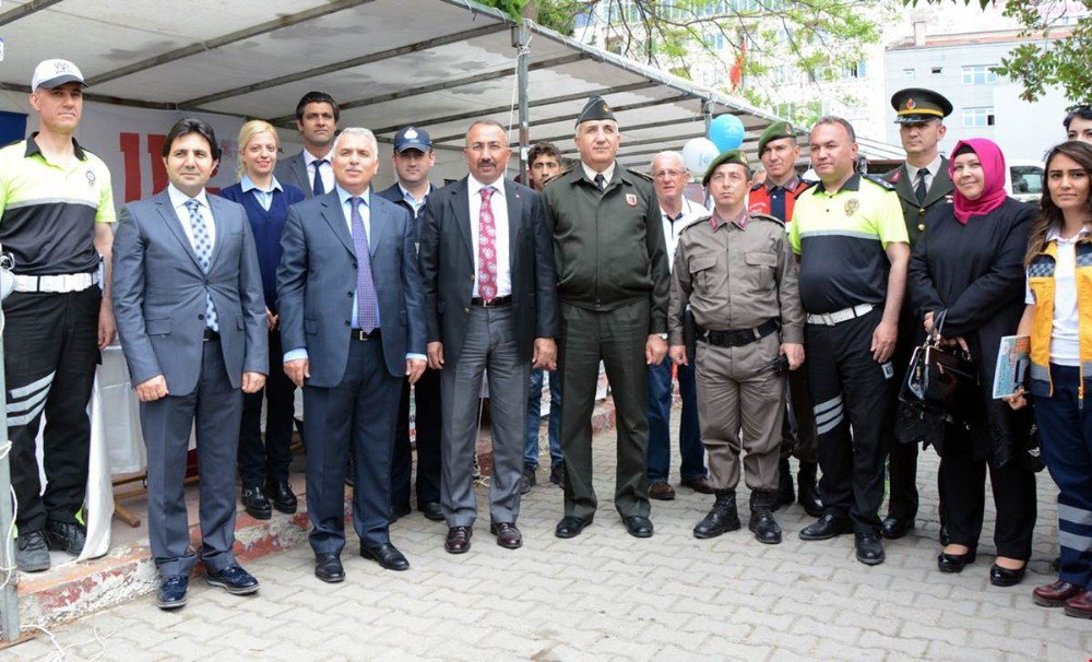 Afyonkarahisar’da “Karayolu Trafik Haftası” Etkinlikleri