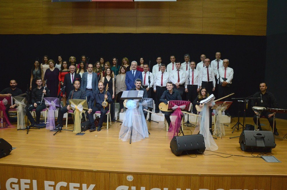 Türk Halk Müziği Korosu’ndan “Bahar Konseri”