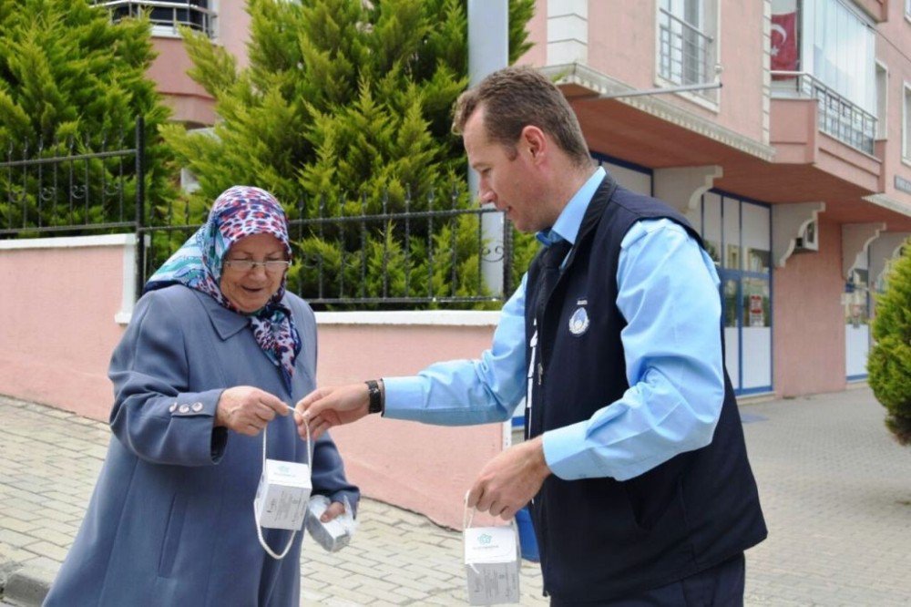 Süleymanpaşa Belediyesi Berat Kandili Dolayısıyla Kandil Simidi Dağıttı