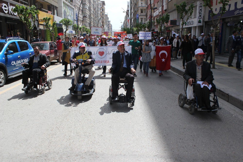 Elazığ’da Engellilerden Farkındalık Yürüyüşü