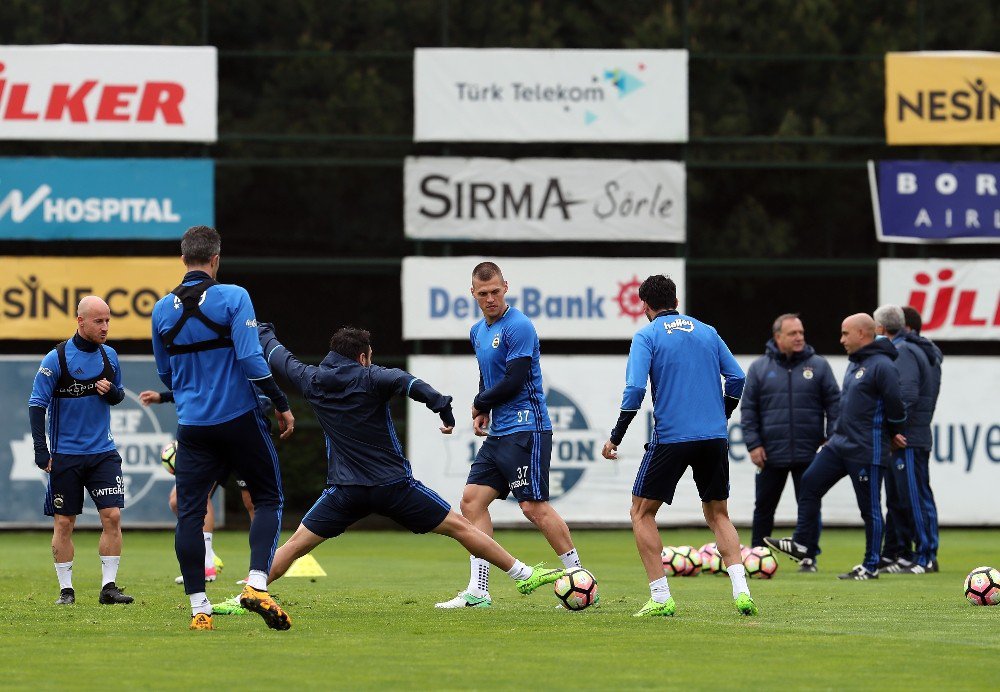 Fenerbahçe, Antalyaspor Maçı Hazırlıklarını Sürdürüyor