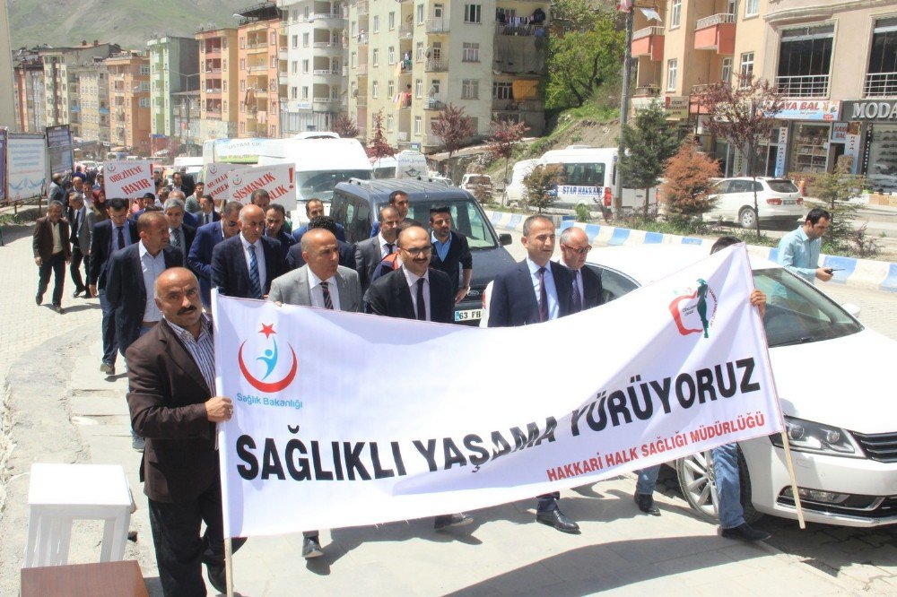 Hakkari’de ‘Sağlık İçin Hareket Et’ Yürüyüşü