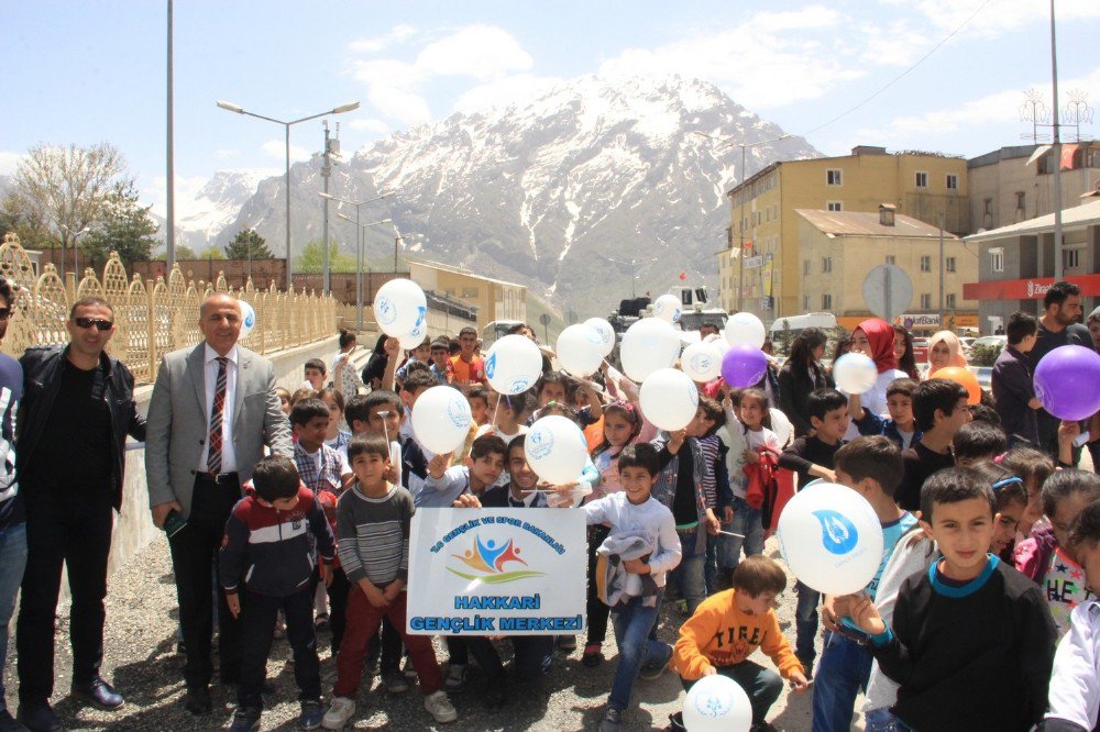 Sınırdaki Öğrenciler Hakkari’yi Ziyaret Etti