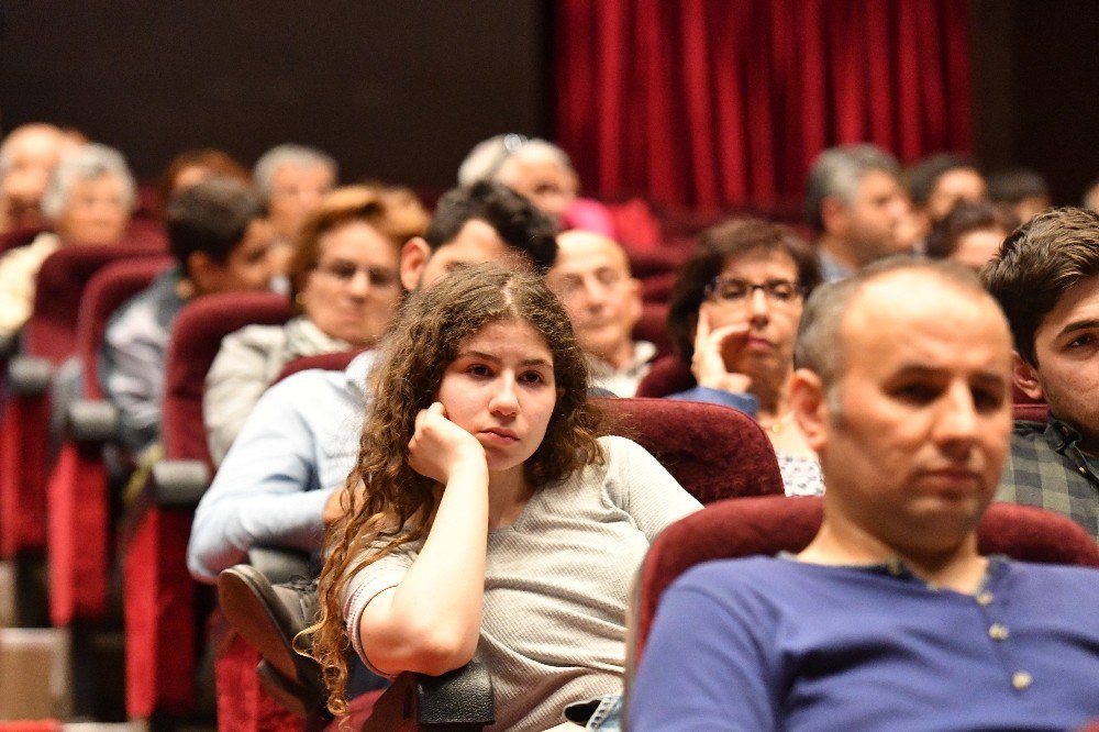 Tarihçi İlber Ortaylı: "İran’ın Yakın Tarihini Avrupalıların İncelemesine Bırakmaktan Kaçınmalıyız"