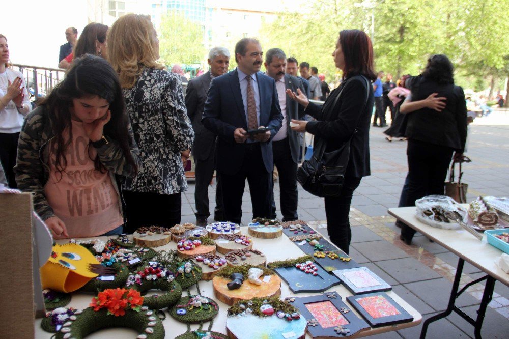 Refakatçi Annelerden Maddi Durumu İyi Olmayan Hastalar İçin Kermes