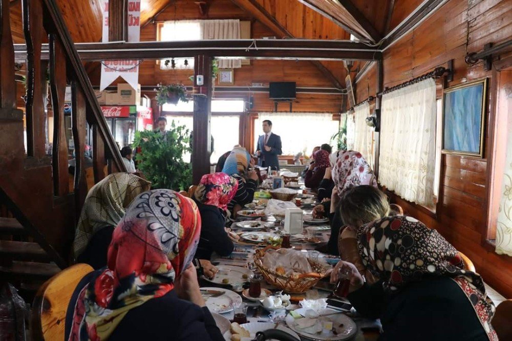 Başkan Vekili Erat, Tutaklı Kadınlarla Kahvaltıda Biraraya Geldi.