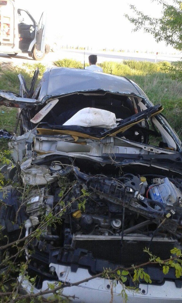Afyonkarahisar’da Trafik Kazası: 3 Ölü, 2 Yaralı