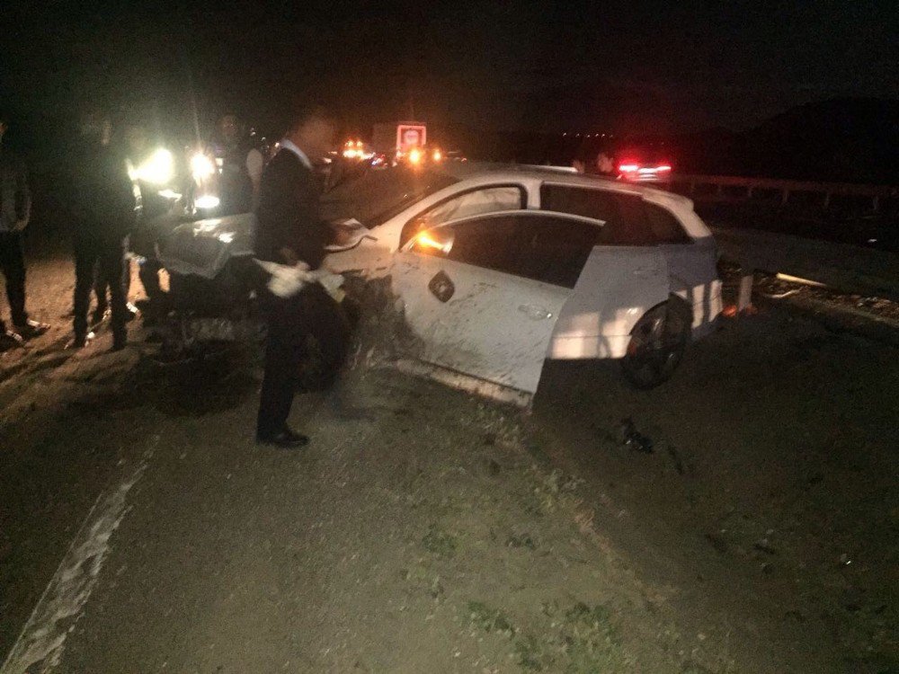 Ankara- Eskişehir Yolunda Trafik Kazası: 6 Yaralı