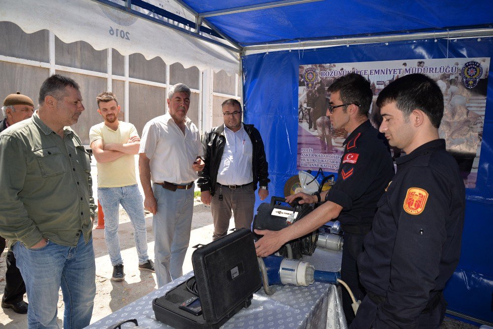 Bozüyük’te Trafik Haftası Bilgilendirme Ve Farkındalık Standı