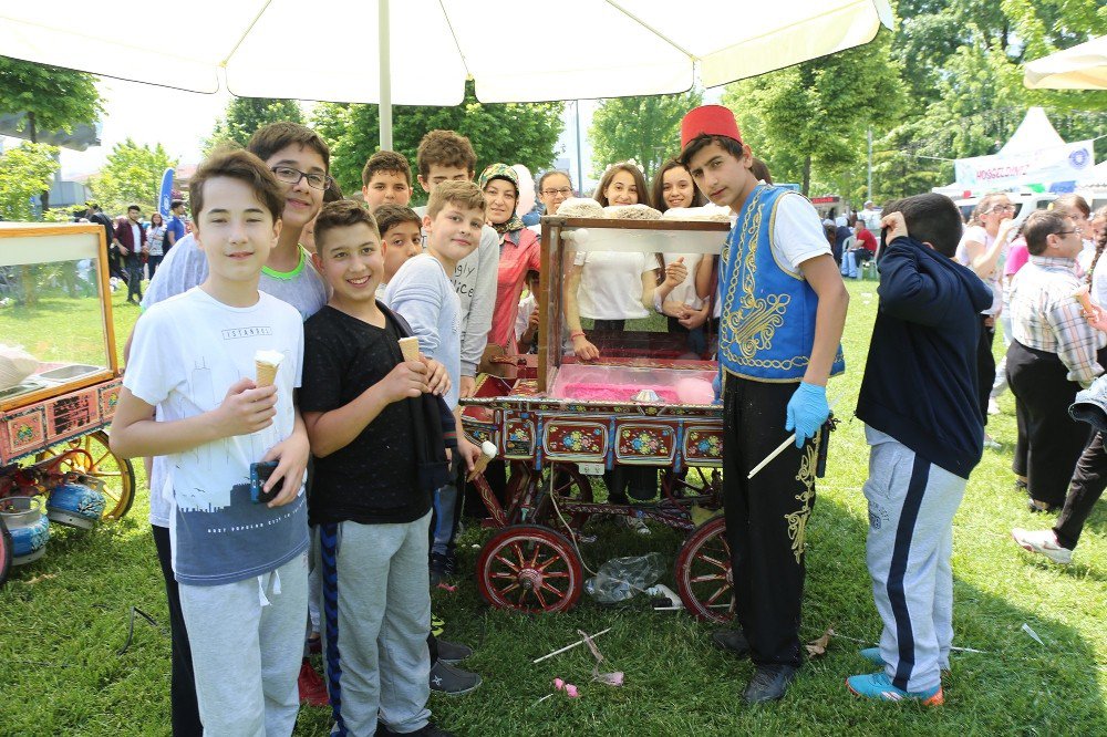 Bursa’da "Engelsiz Sokak Festivali"