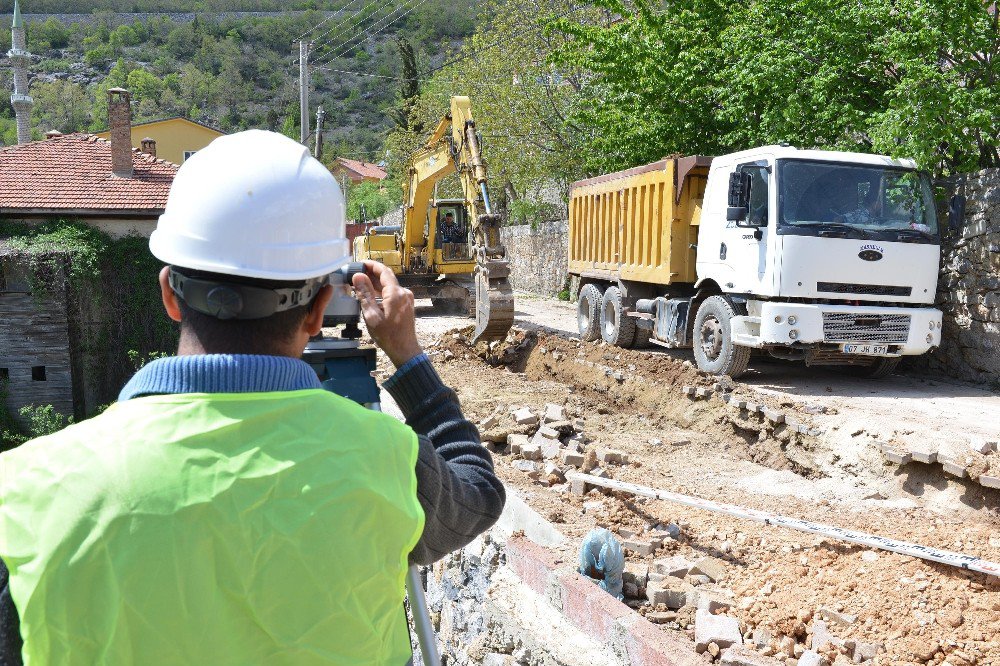 Akseki’de 2 Mahalleye Kanalizasyon Geliyor