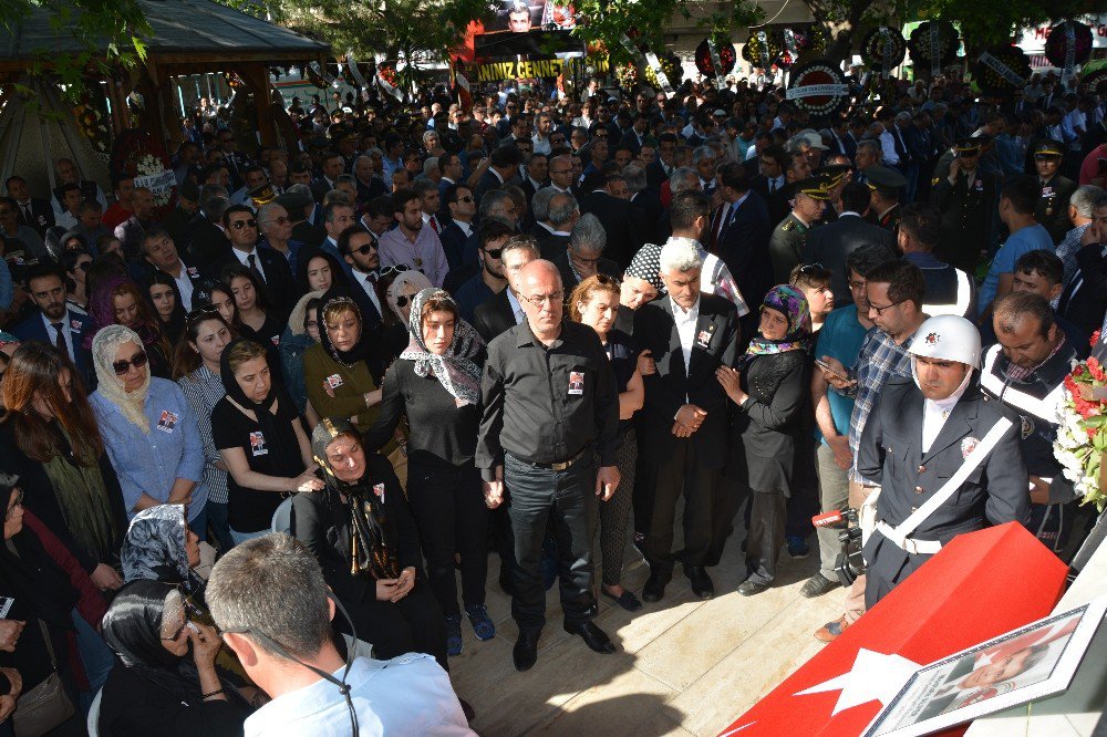 Şehit Cumhuriyet Başsavcısı Mustafa Alper, Söke’de Toprağa Verildi