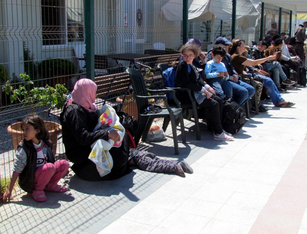 Çeşme’de 51 Sığınmacı Yakalandı