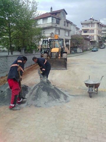 Başkan’dan Okullarla Destek