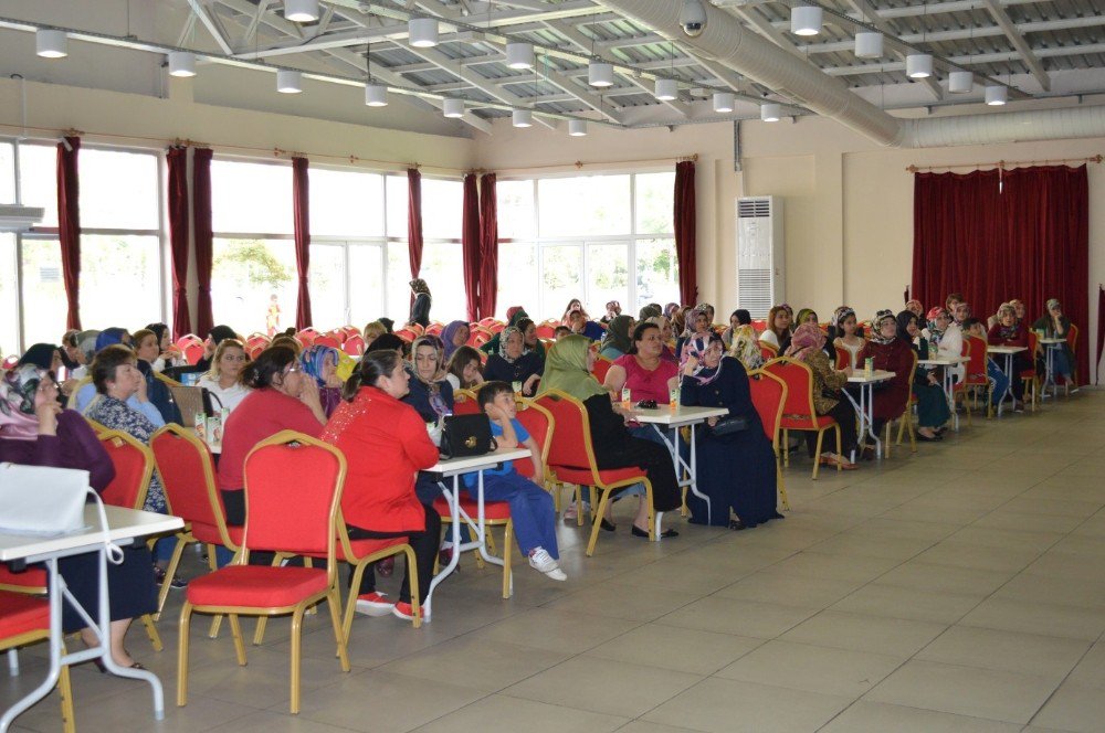 Kartepe Kadınlar Kulübüne Astım Semineri