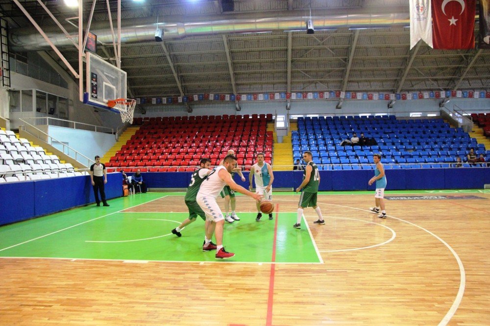 Spor Şenliğinin İlk Şampiyonu Basın Yayın